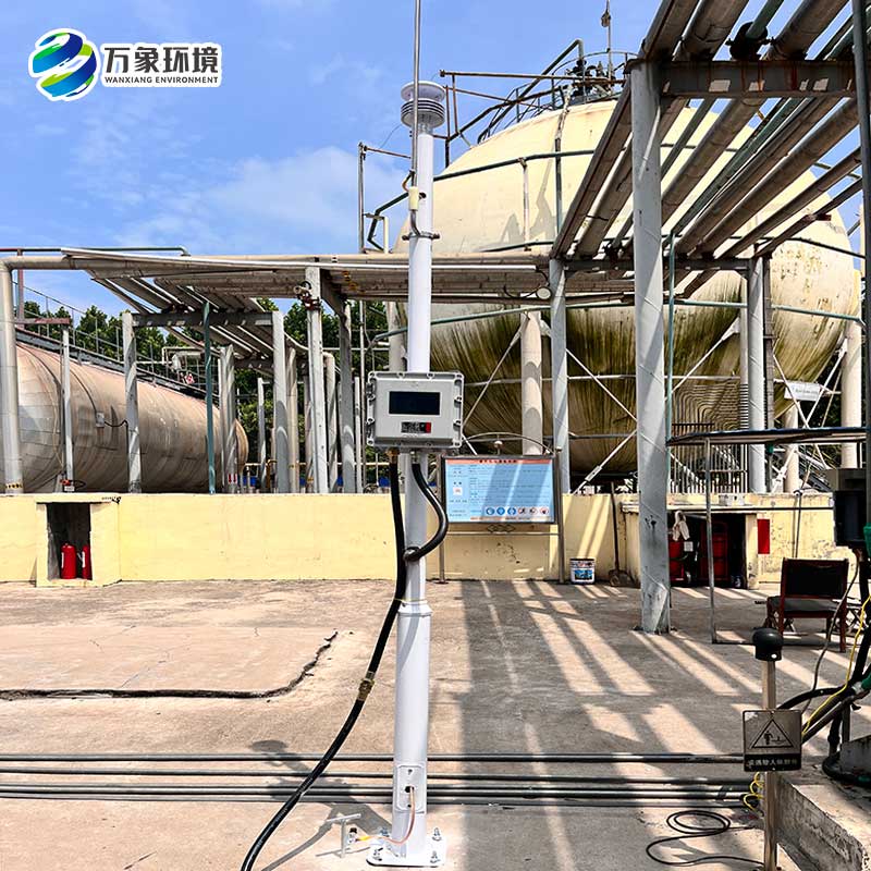 防爆自動(dòng)氣象站針對化工廠(chǎng)、油庫等特殊場(chǎng)所的防爆監測